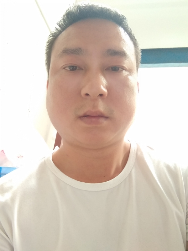 大叔的第一张照片--广州认干亲服务网