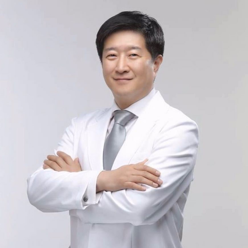 王伟的第二张照片--广州认干亲服务网