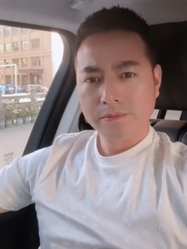 勿忘初心的第一张照片--广州认干亲服务网